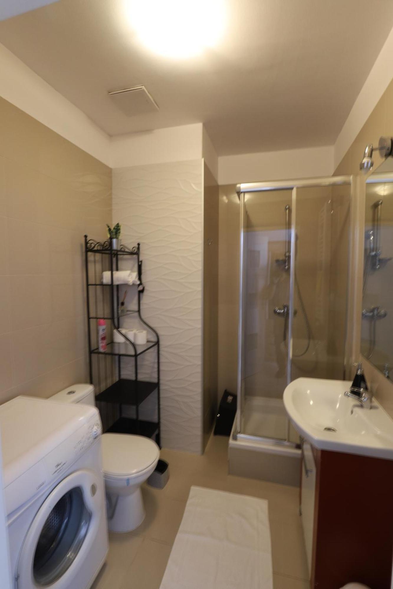 Relaxbox Lägenhet Krasków Exteriör bild